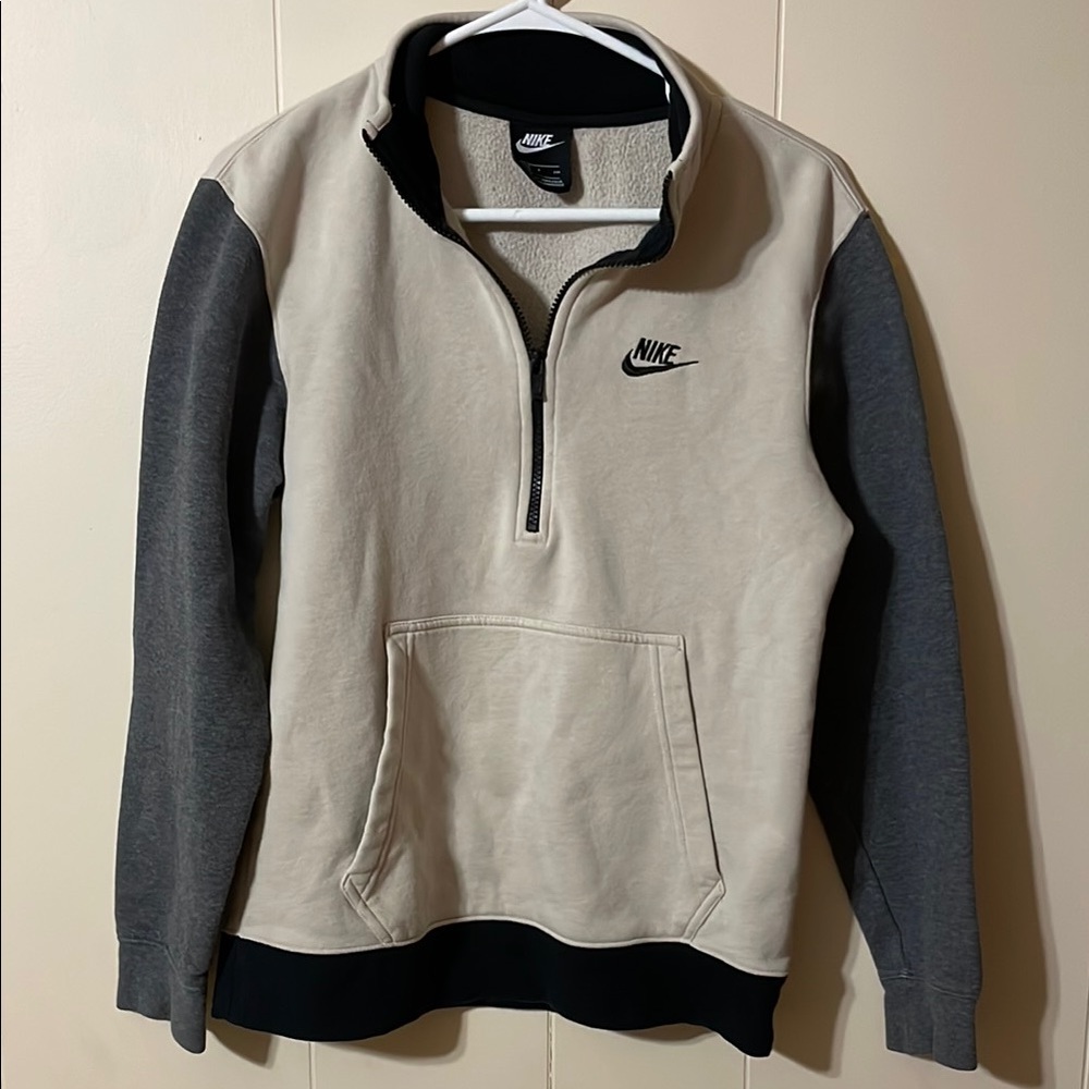 Nike women’s Gray and Cream Sweater. Size S